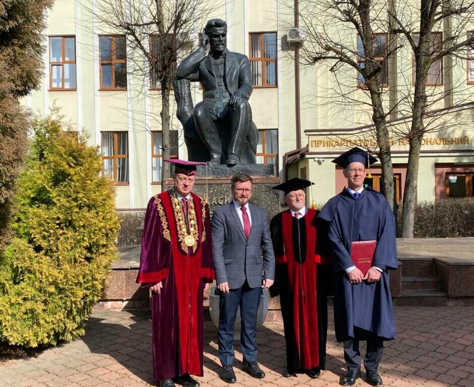 ed5ff3f7-3cc0-4586-ad97-f213fd2c25c4-940x788