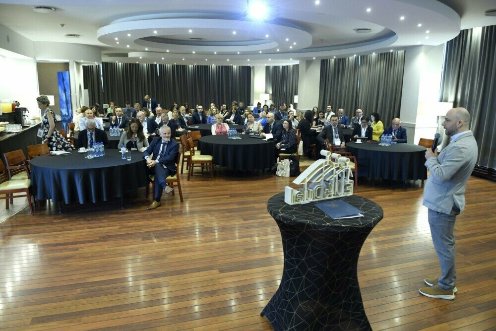 058077ac-c2da-40e5-a5fd-a7c20ff8620d