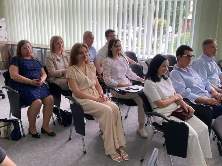 e3688c80-5cbf-4bf2-a142-15e831b99365-768x576