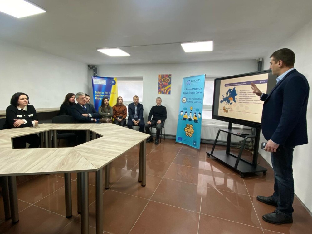 photo_5199876958232635286_y