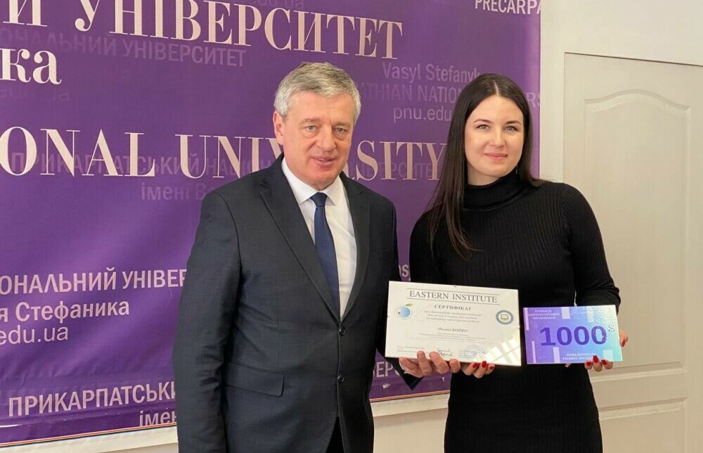 photo_5291851934824786663_y