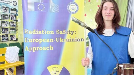 photo_5273915202208922305_y