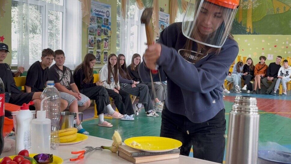 photo_5273915202208922308_y